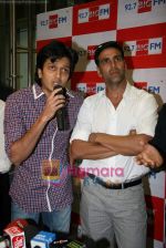 Akshay Kumar, Ritesh Deshmukh at Housefull music launch in Big Fm on 15th March 2010 (9).JPG
